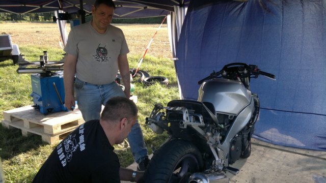 2012-08-04 Sommertreffen  Party 2 - 040820122737