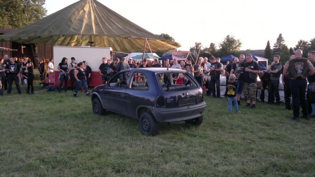 2012-08-04 Sommertreffen  Party 2 - 040820122749