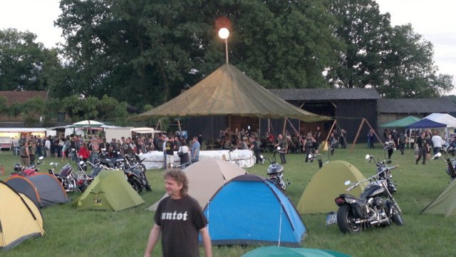 2012-08-04 Sommertreffen  Party 2 - 040820122781