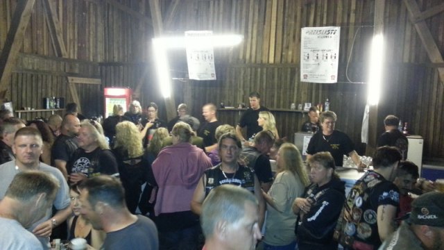2013-08-03 Sommertreffen 2013 Party - 04 20130803 233449