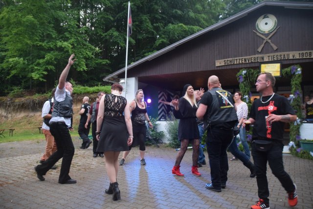 2015-06-13 Hochzeit Jenny und Flo - 080
