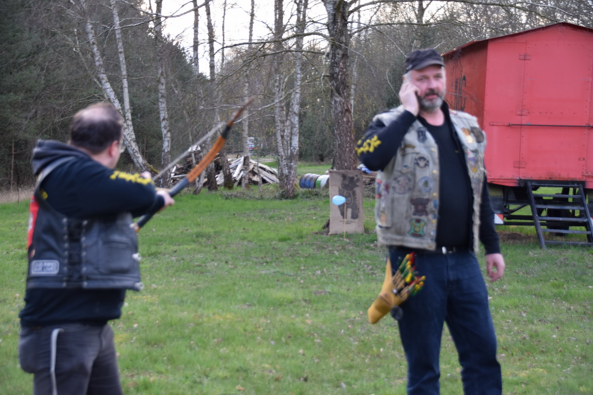 Vorschaubild für 2016-04-08 Grillen am Clubhaus