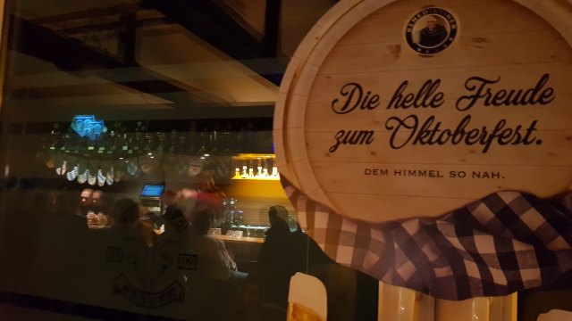 2019-10-30 MCE Oktoberfest - 20191030 193232