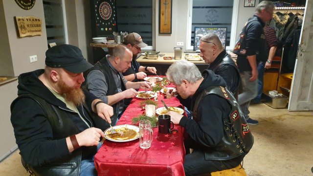 2019-12-27 Weihnachtsfeier Clubhaus - 20191227 201020