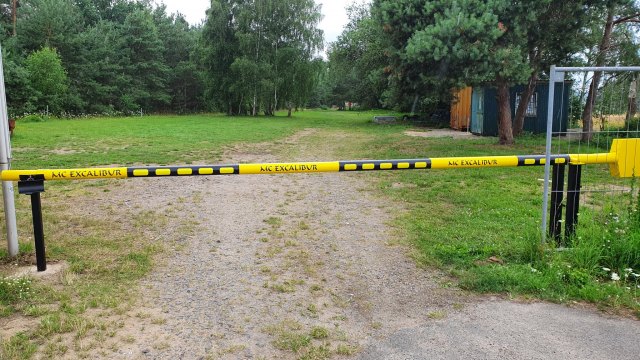 2021-07-21 MCE AE Clubhaus Schranke - 20210723 104326