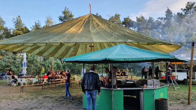 2021-07-31 MCE Sommertreffen Clubhaus - 20210730 195636