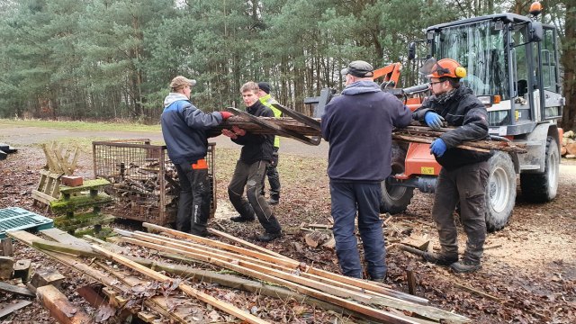 2021-12-27 MCE Brennholz - 20211228 144336