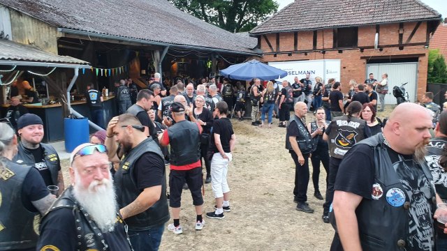 2022-06-25 MCE 20 Jahre Rottis MC - 20220625 211327