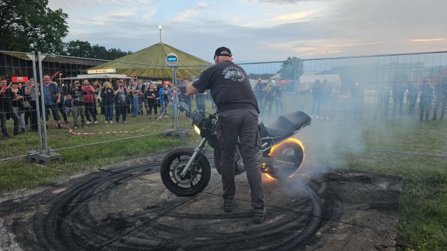 2023-08-05 MCE Sommertreffen 2023 - 20230805 204058