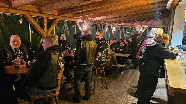 2023-11-25 Winterparty - 20231125 203941