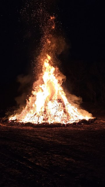 2024-03-30 After Osterfeuer Party - 20240330 192316