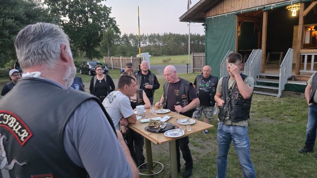 2025-06-20 Prospektparty - 20250620 220103