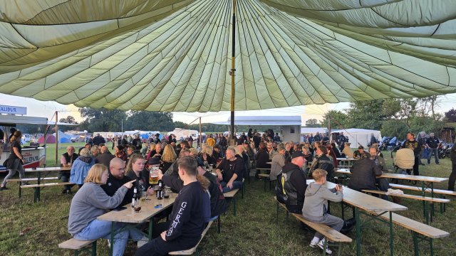 2025-08-01 MCE Sommertreffen - 20250802 202306